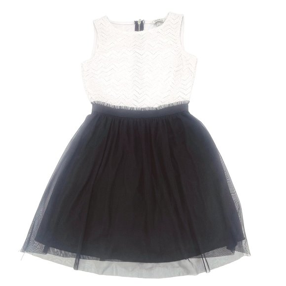 Speechless Dresses & Skirts - Speechless - Sleeveless Black‎ $ White Dress - Mini - XS